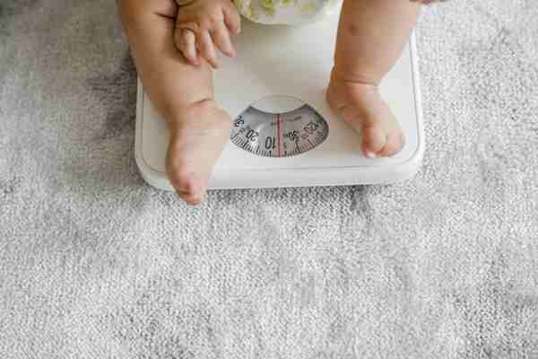 Berat Badan Ideal Bayi 9