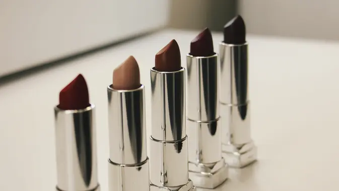 Cara Memilih Lipstik yang Tepat Sesuai Warna Kulit dan Bentuk Bibir 2
