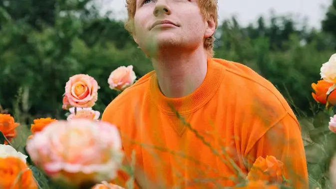 Positif COVID-19, Ed Sheeran Promosi Album Baru dari Rumah 1