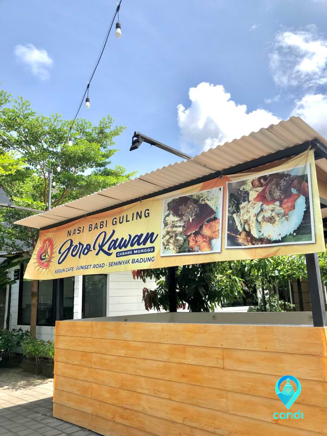 Babi Guling Jero Kawan Kebun Cafe Seminyak, Bali