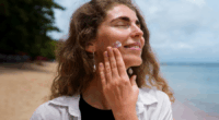 9 Rekomendasi Sunscreen Terbaik Pilihan Wanita Indonesia 2 rekomendasi sunscreen terbaik
