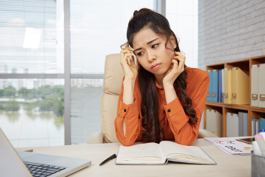 12 Ciri Hormon Wanita Tidak Seimbang, dari Haid hingga Mood 3 mood swing dan mudah cemas
