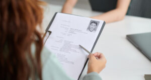 cara membuat cv yang menarik hrd